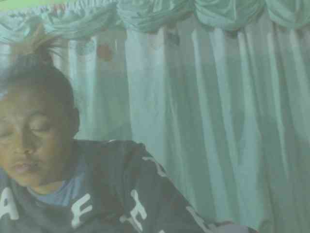 LorahXVane webcam