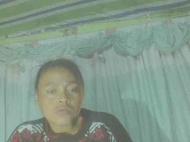 LorahXVane webcam