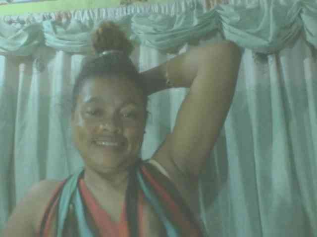 LorahXVane webcam