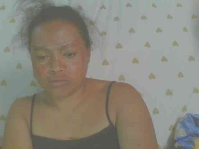 LorahXVane webcam