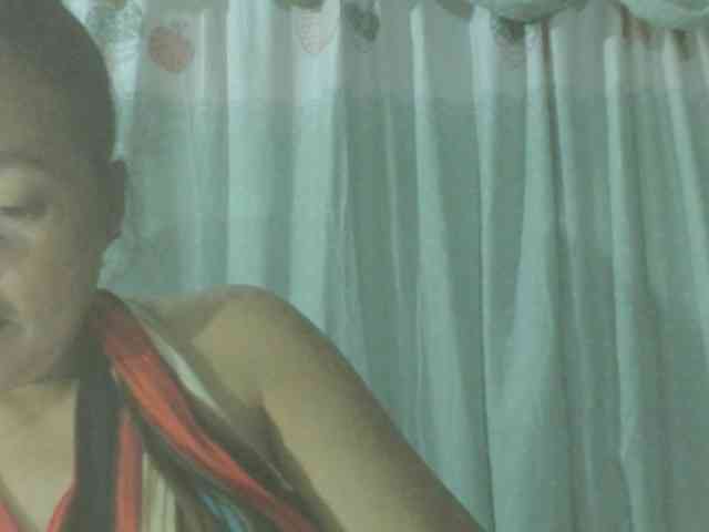 LorahXVane webcam