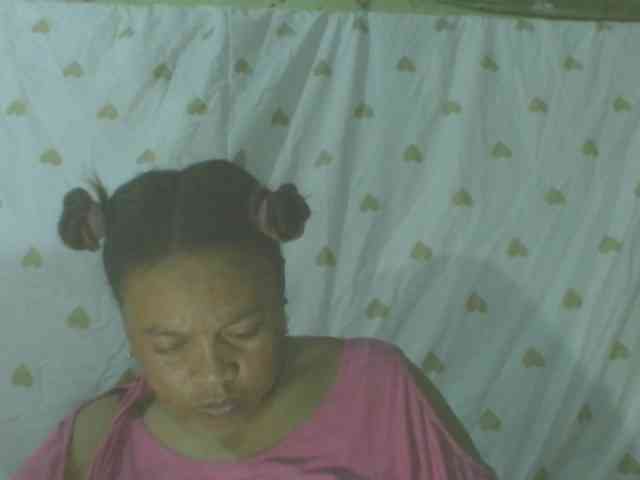 LorahXVane webcam