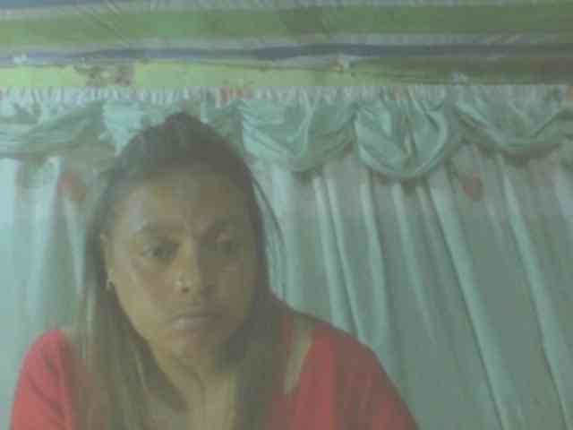 LorahXVane webcam