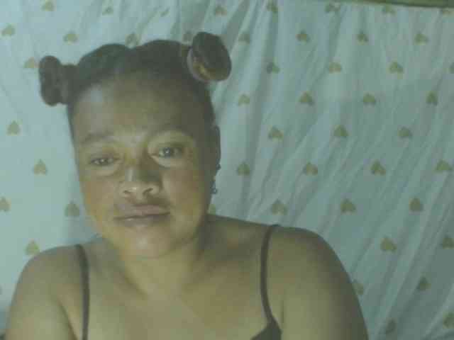 LorahXVane webcam