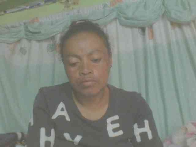 LorahXVane webcam