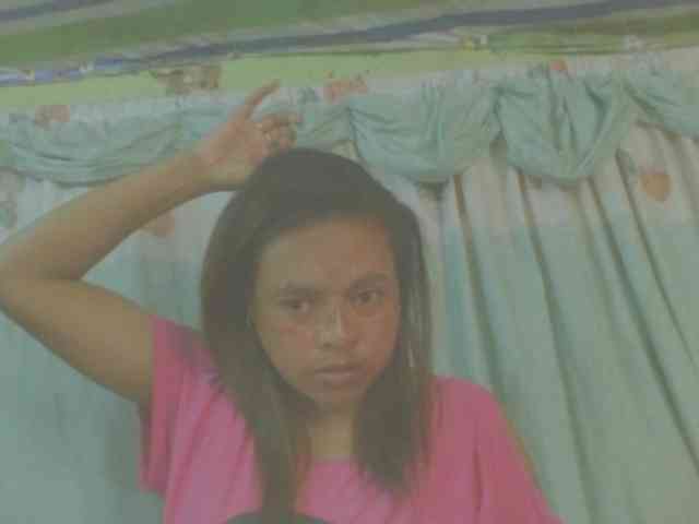 LorahXVane webcam