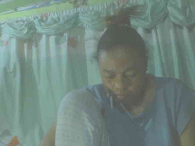 LorahXVane webcam