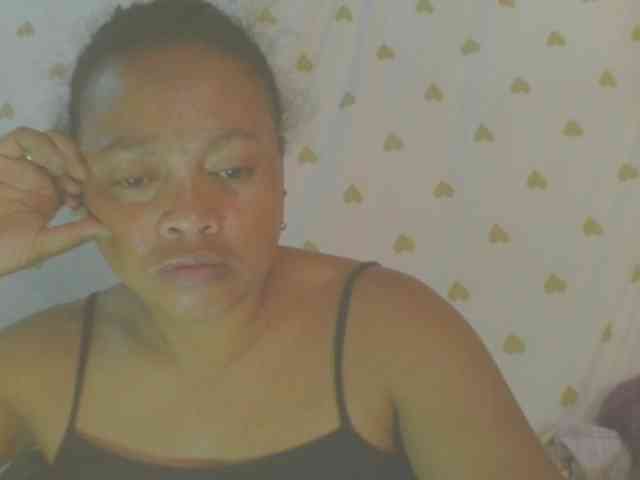LorahXVane webcam