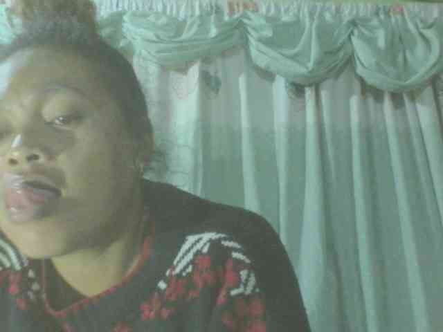 LorahXVane webcam