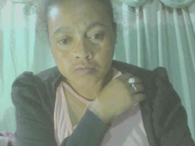 LorahXVane webcam