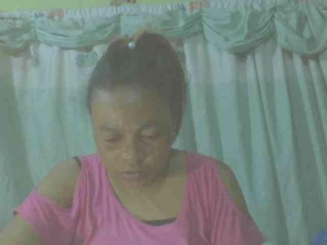 LorahXVane webcam