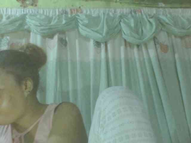 LorahXVane webcam