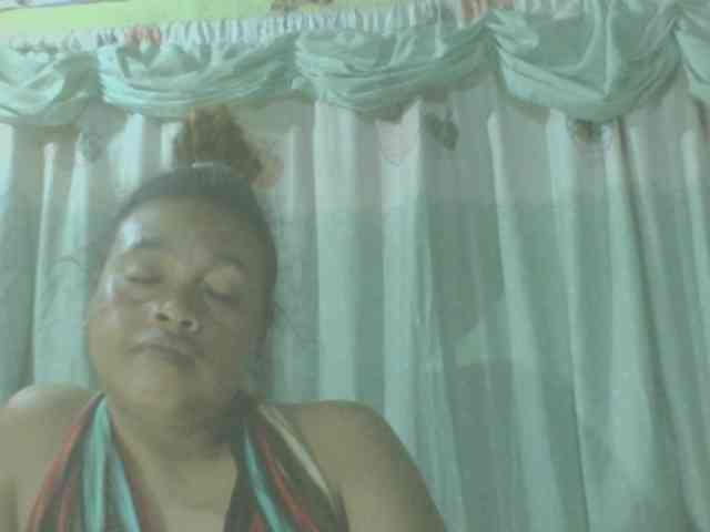 LorahXVane webcam