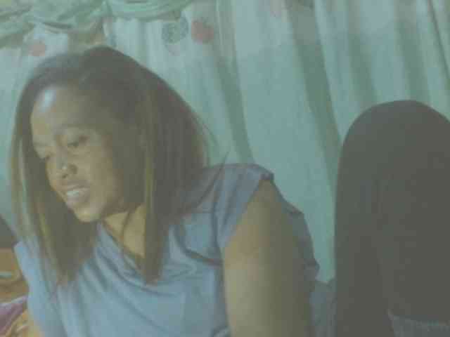 LorahXVane webcam