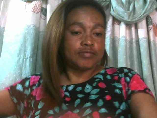 LorahXVane webcam