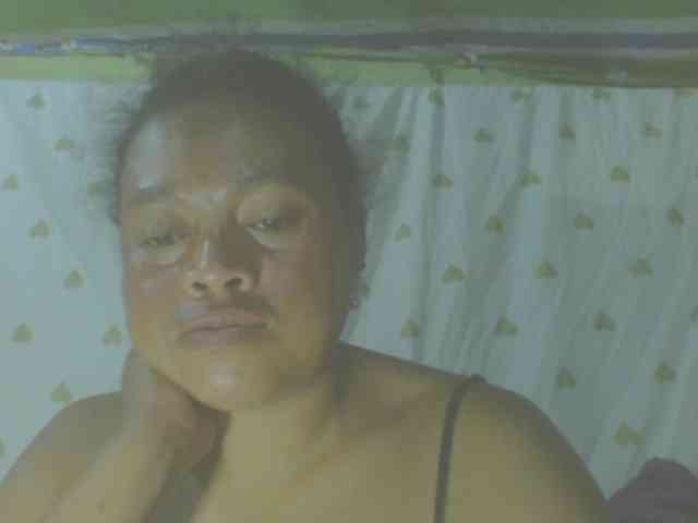 LorahXVane webcam