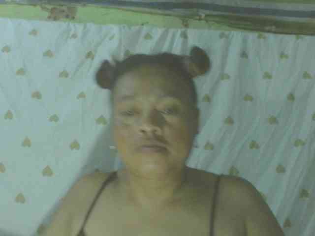 LorahXVane webcam