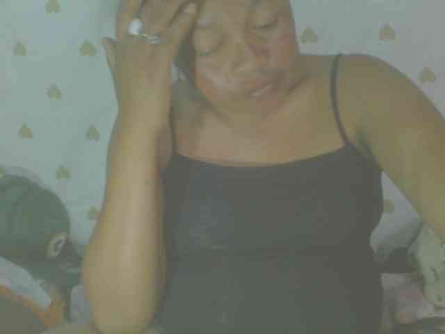 LorahXVane webcam