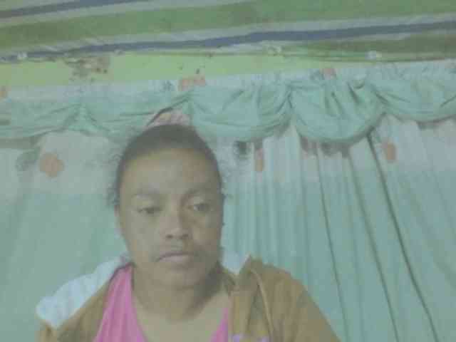 LorahXVane webcam