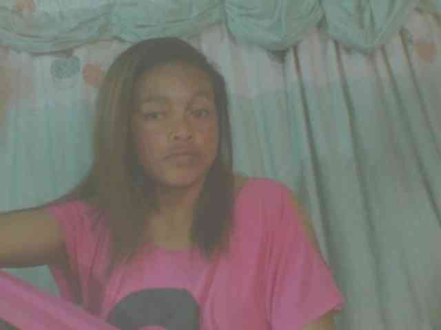 LorahXVane webcam