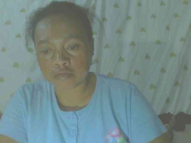 LorahXVane webcam