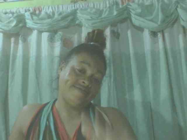 LorahXVane webcam