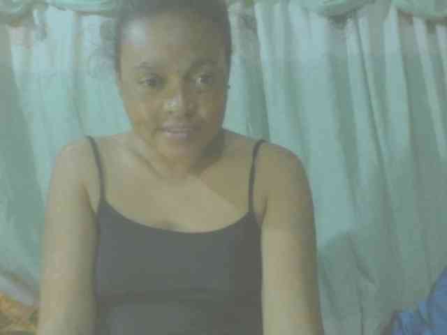 LorahXVane webcam