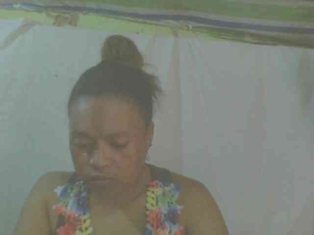 LorahXVane webcam
