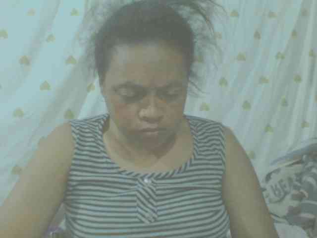 LorahXVane webcam