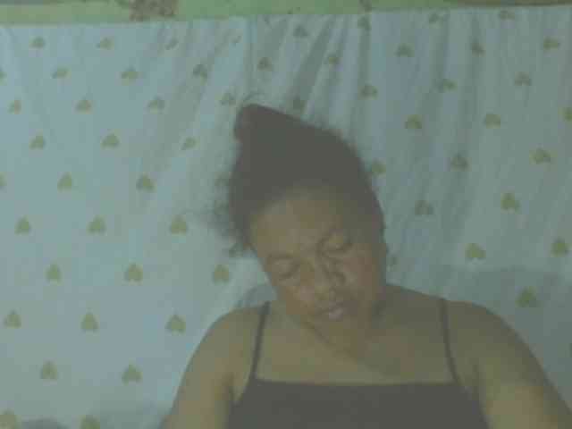 LorahXVane webcam