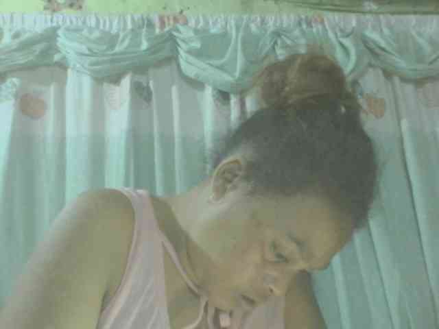 LorahXVane webcam