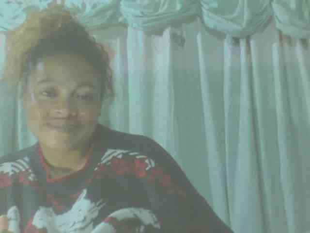 LorahXVane webcam