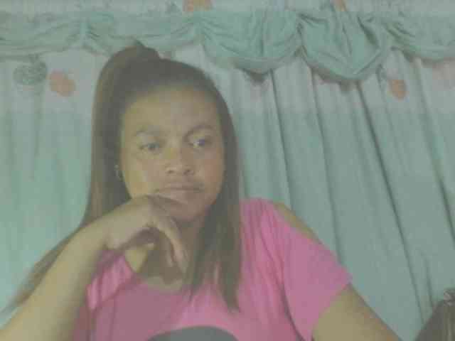 LorahXVane webcam