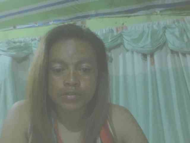 LorahXVane webcam