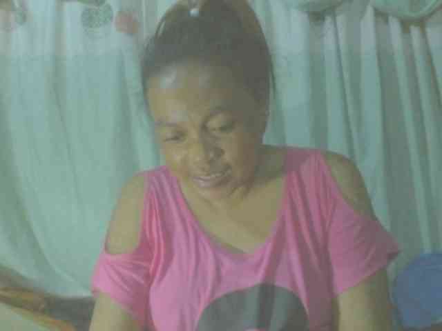 LorahXVane webcam