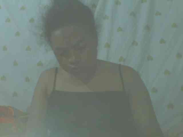 LorahXVane webcam