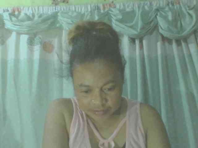 LorahXVane webcam