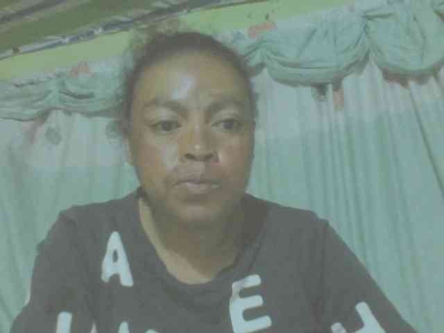 LorahXVane webcam