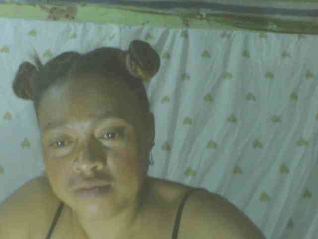 LorahXVane webcam