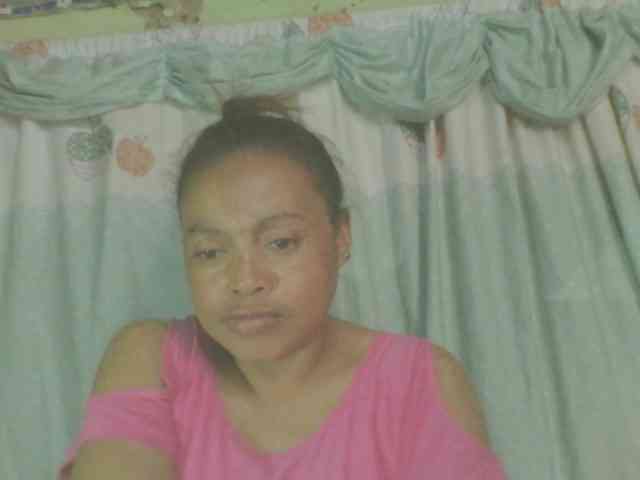 LorahXVane webcam
