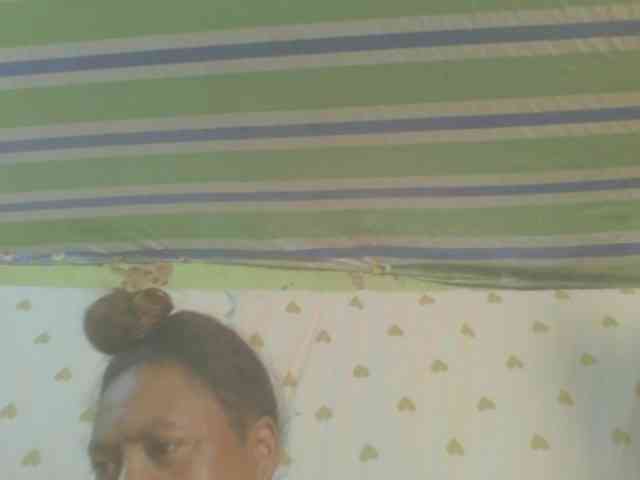 LorahXVane webcam