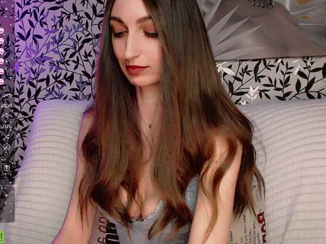 Amellea's BongaCams show and profile