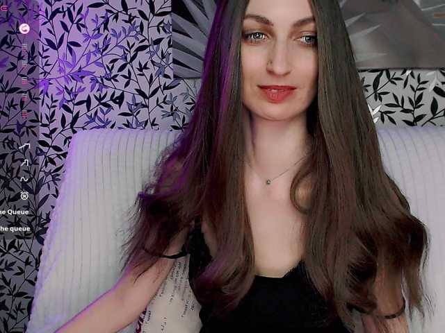 Amellea's BongaCams show and profile