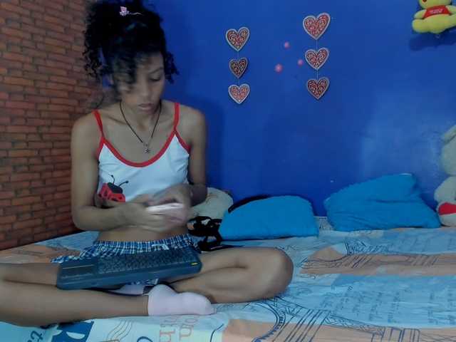 cumloves's BongaCams show and profile