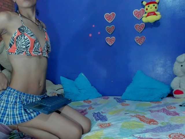 cumloves's BongaCams show and profile