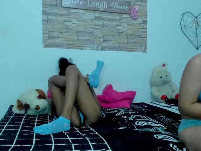 cumloves Live Webcam on BongaCams