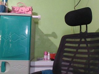 emmannuele Porn Show