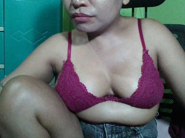 myoneandonly's BongaCams show and profile