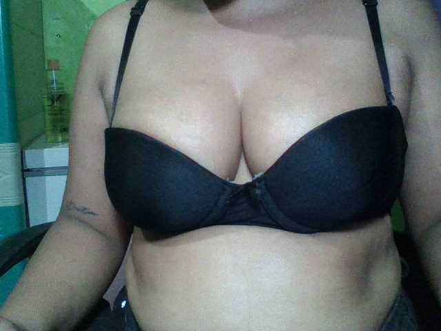 myoneandonly's BongaCams show and profile