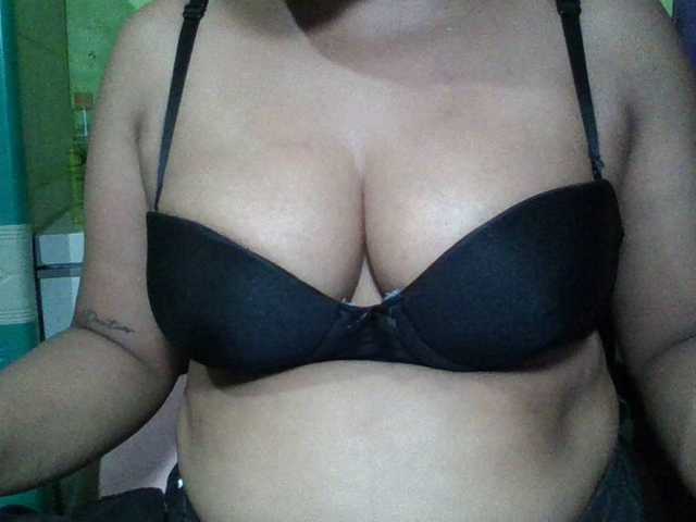 myoneandonly's BongaCams show and profile